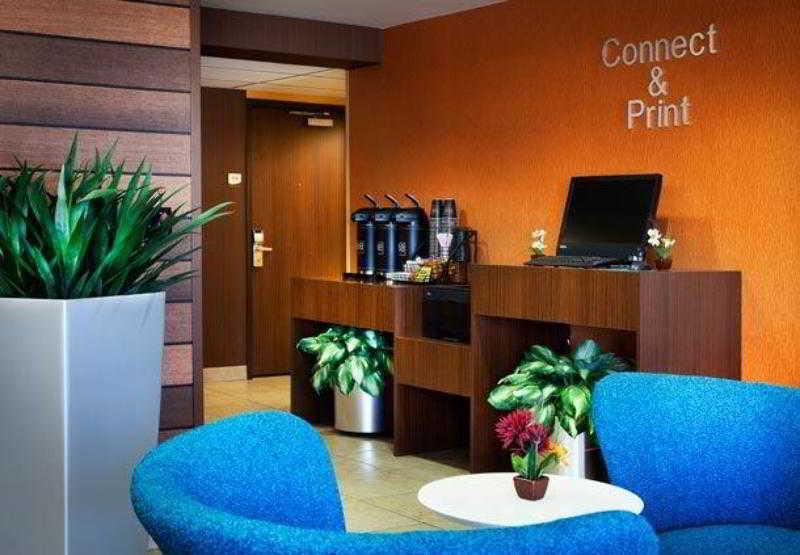 Comfort Inn & Suites Phoenix North - Deer Valley Екстериор снимка