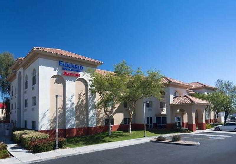 Comfort Inn & Suites Phoenix North - Deer Valley Екстериор снимка